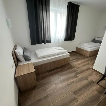 Boardinghouse Mds 3* 애쉬하임